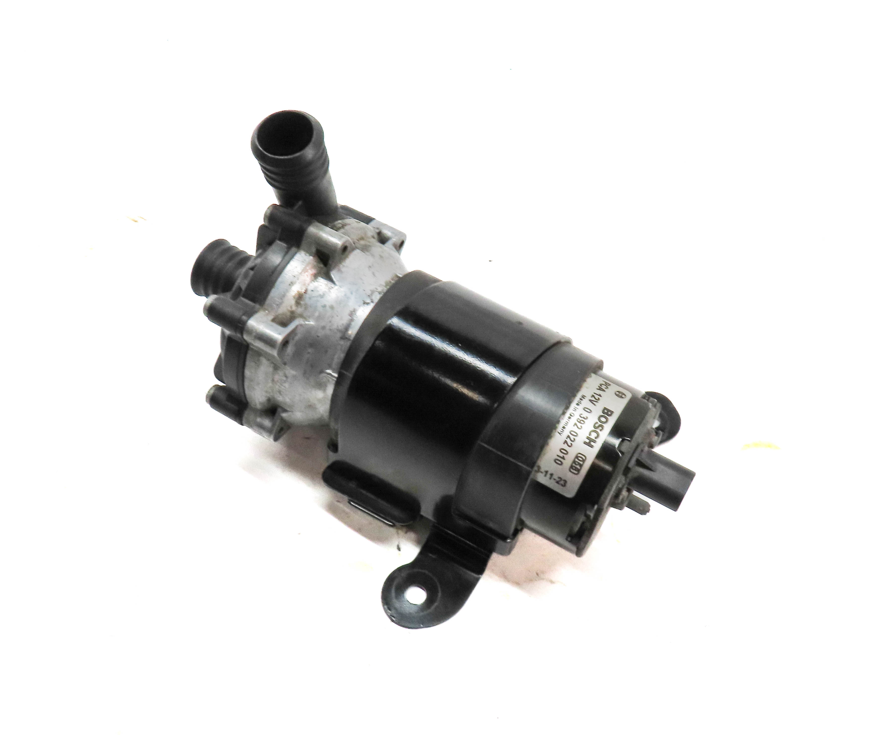 2014 MERCEDES GL450 (X166) 4.6L ENGINE AUXILIARY WATER COOLANT PUMP — exact item pictured